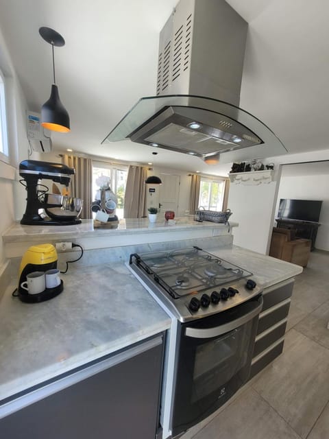 Kitchen or kitchenette, minibar, pet friendly, stove
