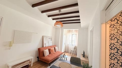 Living room, Photo of the whole room, Seating area