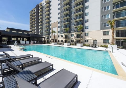 Pool view, Swimming pool