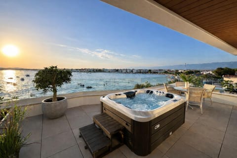 Hot Tub, Balcony/Terrace, Sea view, Sunset
