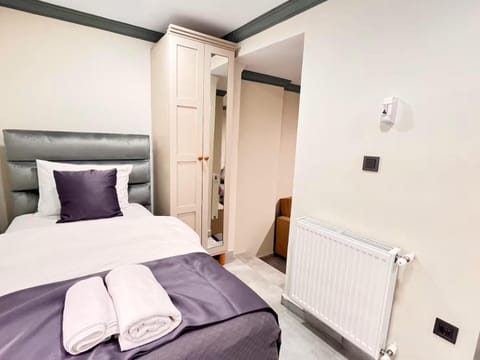 Bed, Bedroom, towels, wardrobe