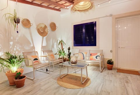 Lounge or bar