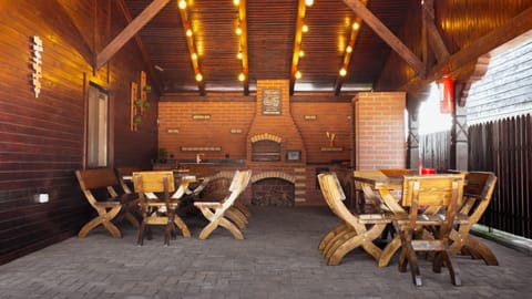 BBQ facilities, Dining area