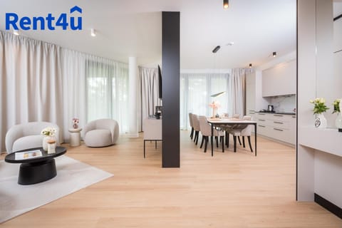 Kitchen or kitchenette, Living room, Seating area, Dining area