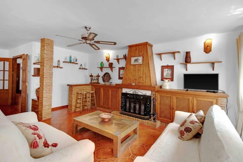 Communal lounge/ TV room, Living room