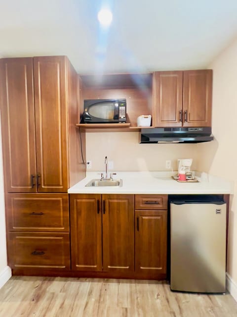 First Canada Hotel Cornwall Hwy 401 ON Hotel in Cornwall