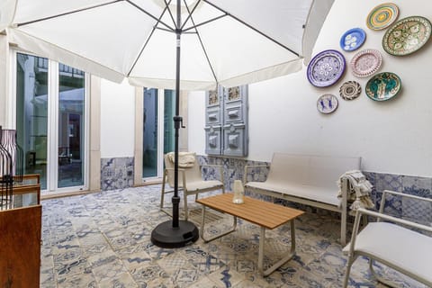 Seating area, Inner courtyard view