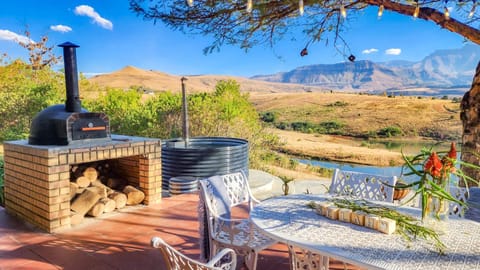 Patio, Hot Tub, Lake view, Mountain view