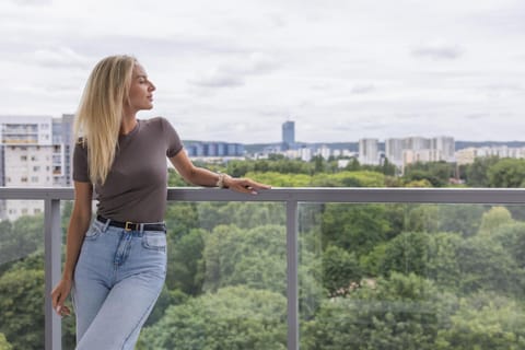 Day, People, Natural landscape, View (from property/room), Balcony/Terrace, City view, group of guests