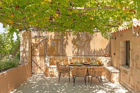 Garden, Balcony/Terrace, Dining area