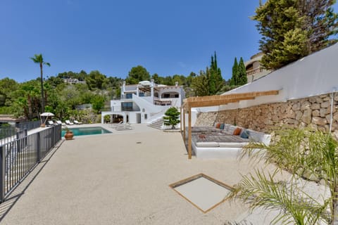 Property building, Day, Natural landscape, Swimming pool