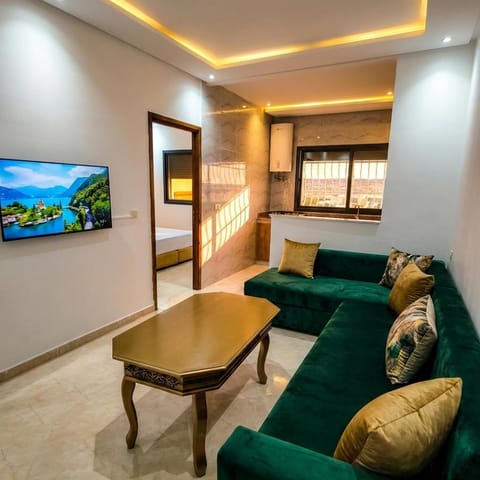 Communal lounge/ TV room, TV and multimedia, Living room, Seating area