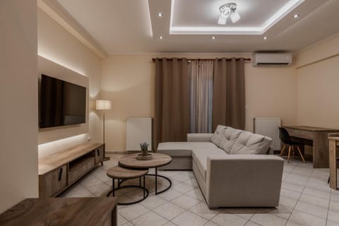 TV and multimedia, Living room, Seating area, air conditioner