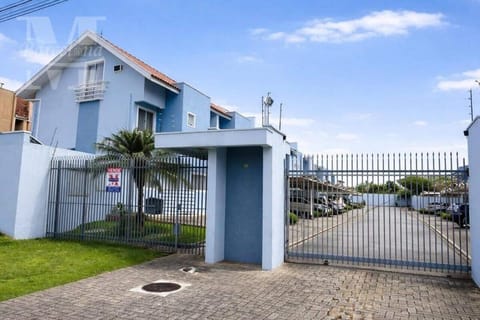 Property building, Street view