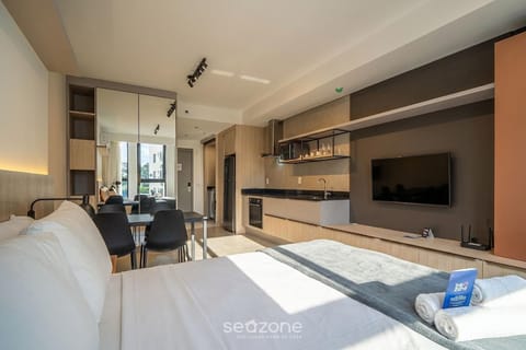 TV and multimedia, Kitchen or kitchenette, Bedroom