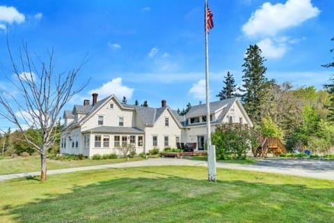 Property building, Spring, Day