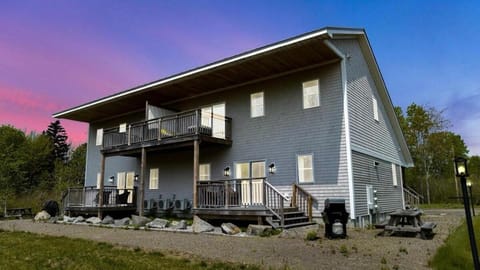 Property building, Day
