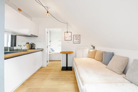 Kitchen or kitchenette, Living room