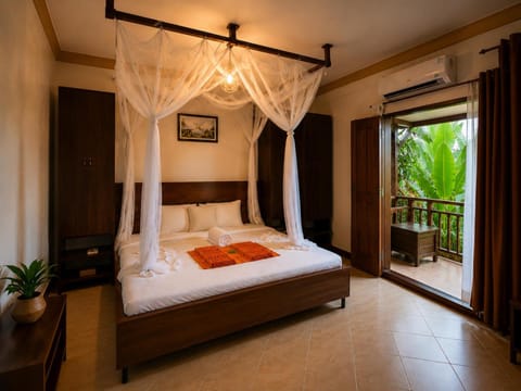 Restaurant/places to eat, Massage, Sauna, Spa and wellness centre/facilities, Breakfast