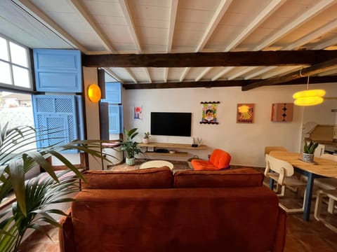 Communal lounge/ TV room, TV and multimedia, Living room, Seating area