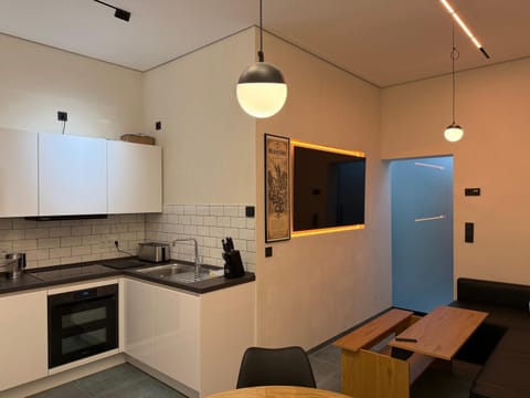 Kitchen or kitchenette, Living room