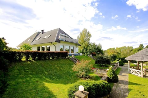 Property building, Balcony/Terrace, Garden view