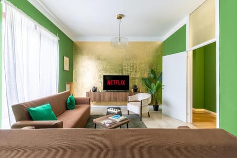 Day, Children play ground, TV and multimedia, Balcony/Terrace, Living room, Decorative detail, Seating area, Floor plan, internet, internet, air conditioner