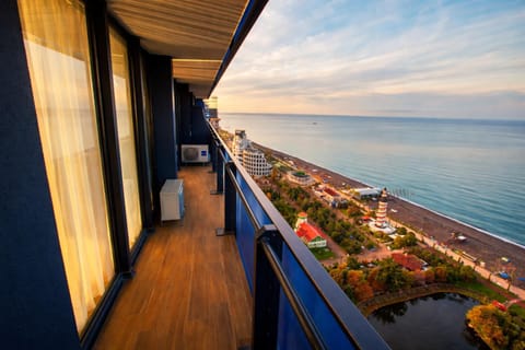 Day, Natural landscape, Balcony/Terrace, Beach, Evening entertainment, Sea view