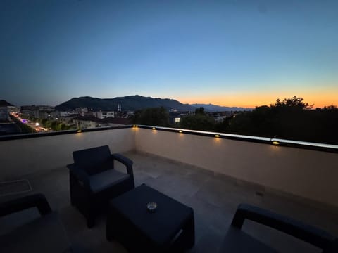 View (from property/room), Balcony/Terrace, Sunset