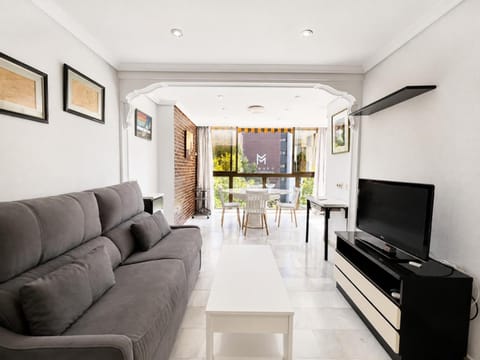 Living room, air conditioner