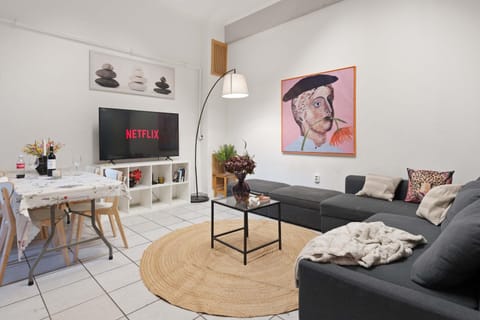TV and multimedia, Seating area
