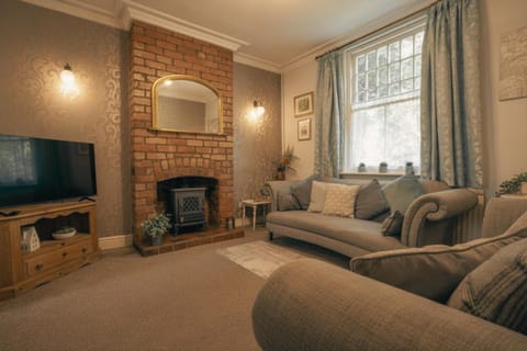 Communal lounge/ TV room, Living room