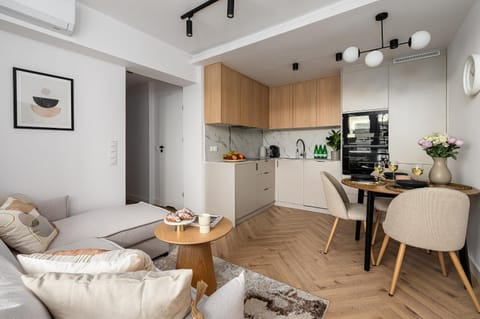 Coffee/tea facilities, Kitchen or kitchenette, Living room, Seating area, Dining area, oven, pet friendly, stove