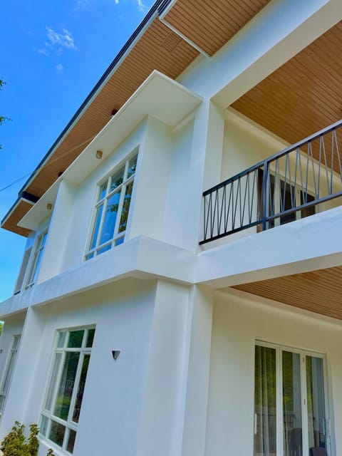 Property building, Balcony/Terrace