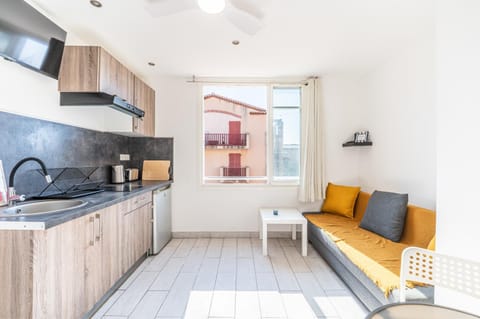 Communal lounge/ TV room, Communal kitchen