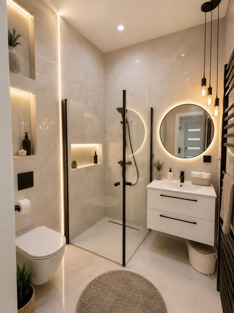 Shower, Toilet, Bathroom, towels