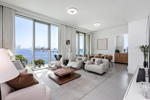 Natural landscape, TV and multimedia, Living room, Seating area, Sea view