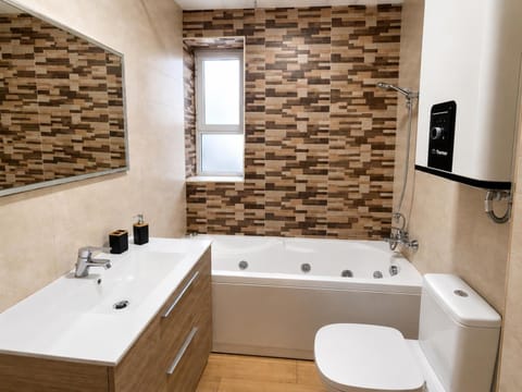 Hot Tub, Bathroom, Bath