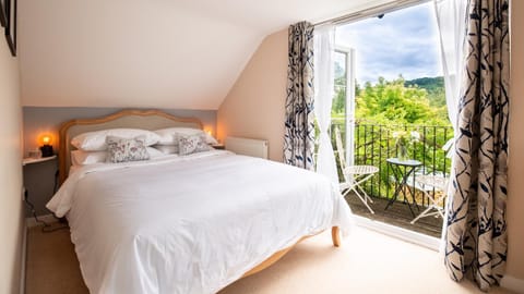 Bed, View (from property/room), Balcony/Terrace, Bedroom