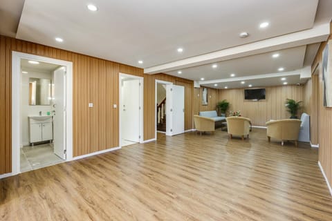 Living room, Lounge or bar