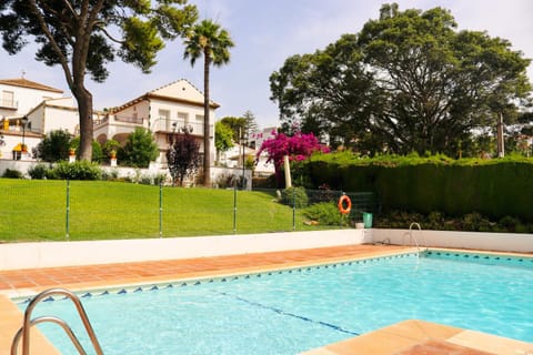 Day, Garden, Swimming pool