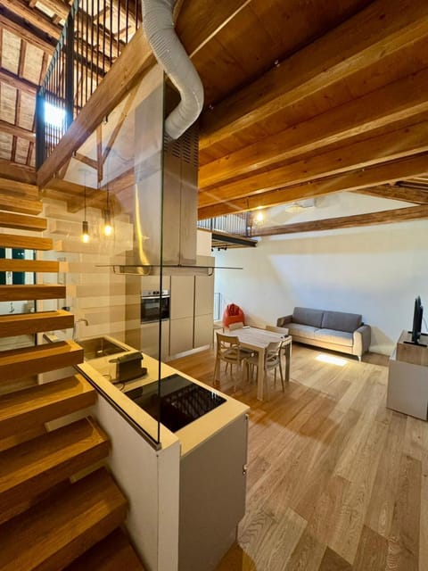 Kitchen or kitchenette, Living room