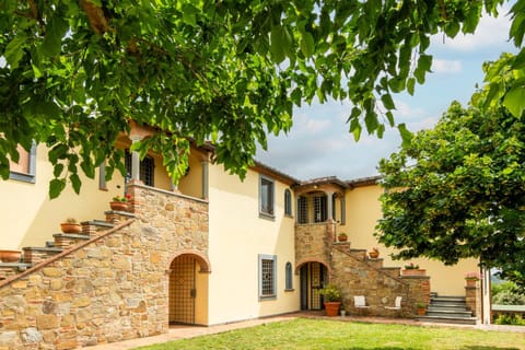 Property building, Day, Garden
