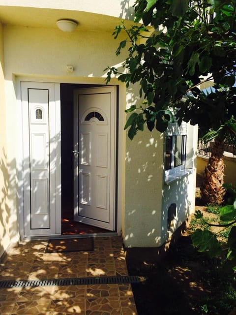 Holiday Home Mikki House in Ulcinj Municipality