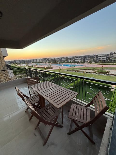 Natural landscape, View (from property/room), Balcony/Terrace