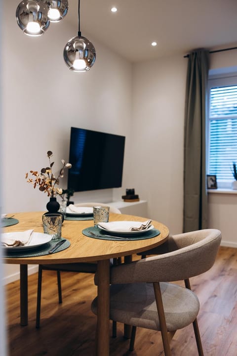 TV and multimedia, Dining area