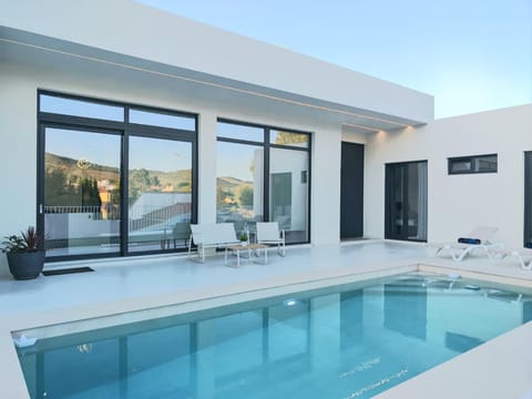 Pool view, Swimming pool, sunbed