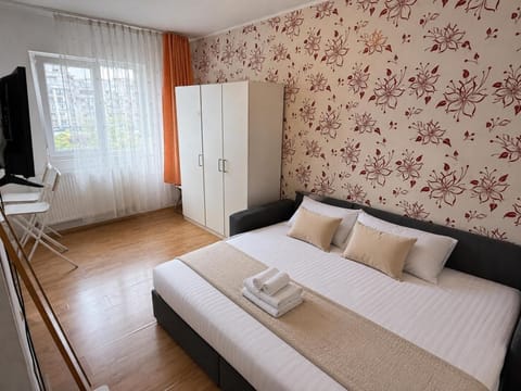 Bed, Photo of the whole room, Bedroom, towels, wardrobe