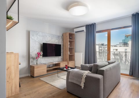 TV and multimedia, Balcony/Terrace, Living room