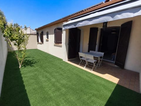 Patio, Garden, Garden view